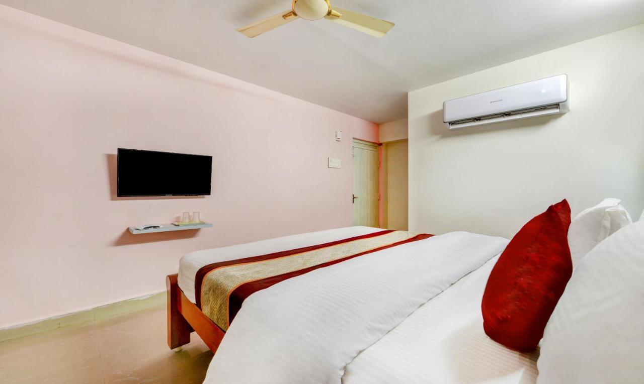 Madrasi Airport Hotel - Saibala Ченай Екстериор снимка