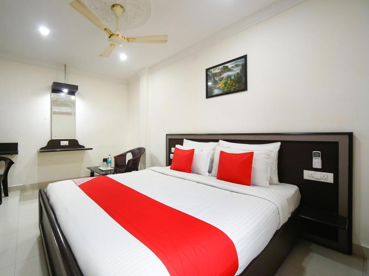 Madrasi Airport Hotel - Saibala Ченай Екстериор снимка